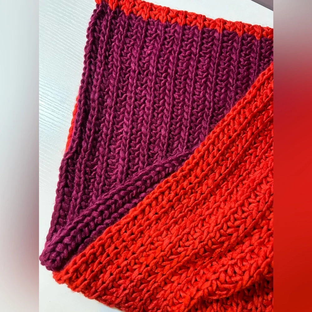 NWT Ann taylor red purple plum infinity scarf elegant classic one size